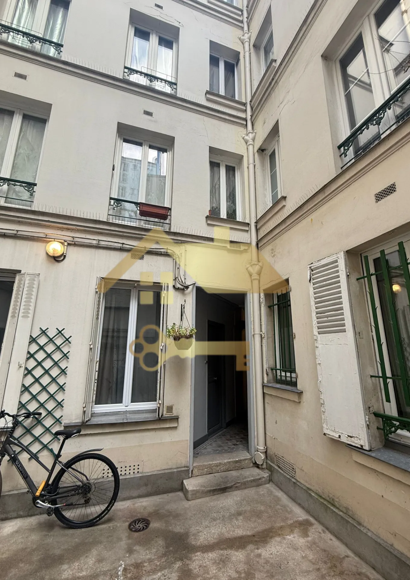 Studio à vendre à Paris - 26 m² avec cave 