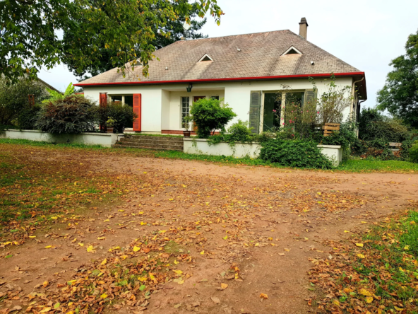 Maison individuelle de 151 m² sur terrain de 2148 m², proche de Nevers