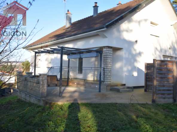 Maison rénovée avec jardin à Vieux-Charmont