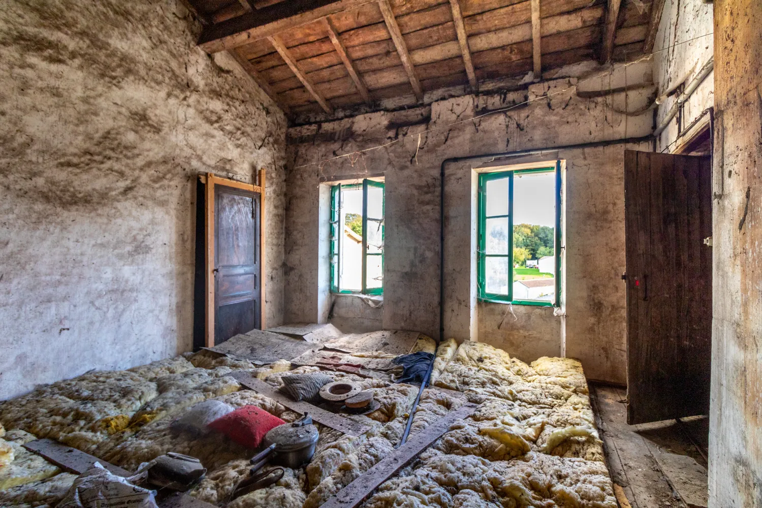 Maison charentaise avec 2 chambres et 4600 m² de terrain à Fontcouverte 