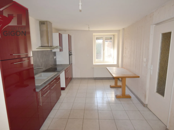 À vendre : Appartement Triplex F7 Indépendant de 170 m² avec jardin à Voujeaucourt