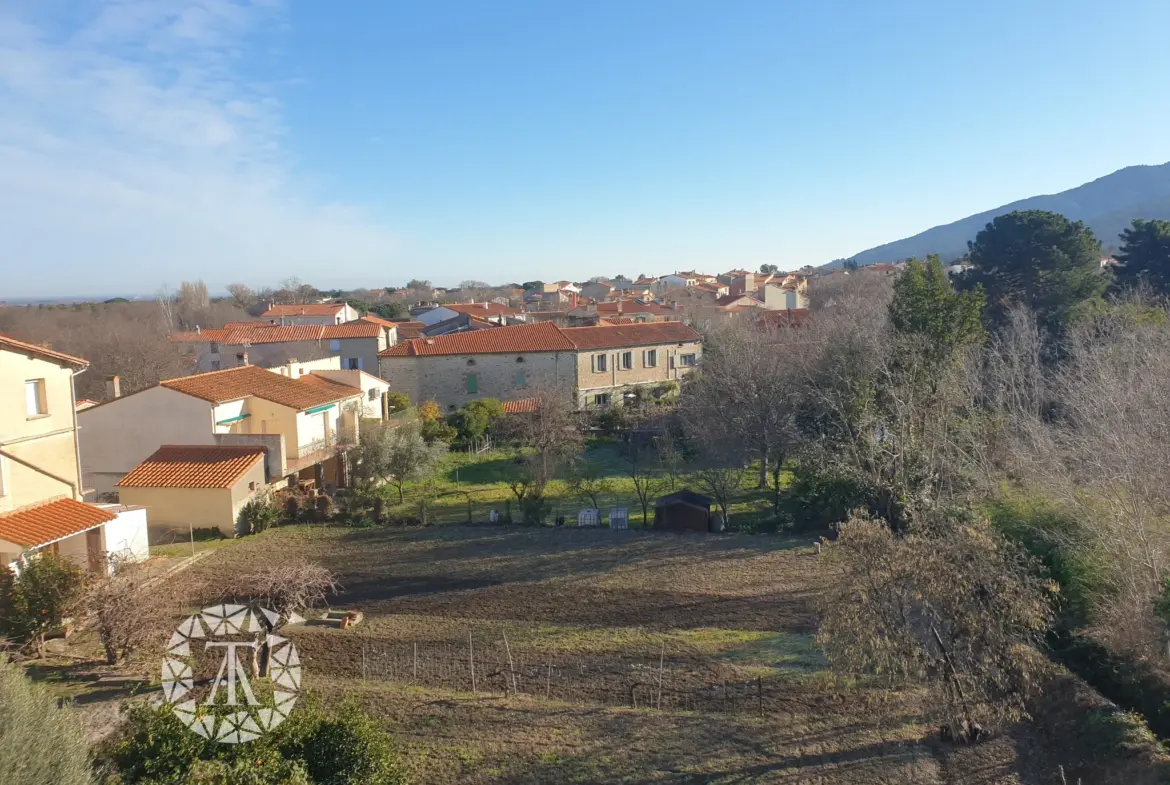 Sorede : Atypique Duplex avec Terrasse et Vues Dégagées 