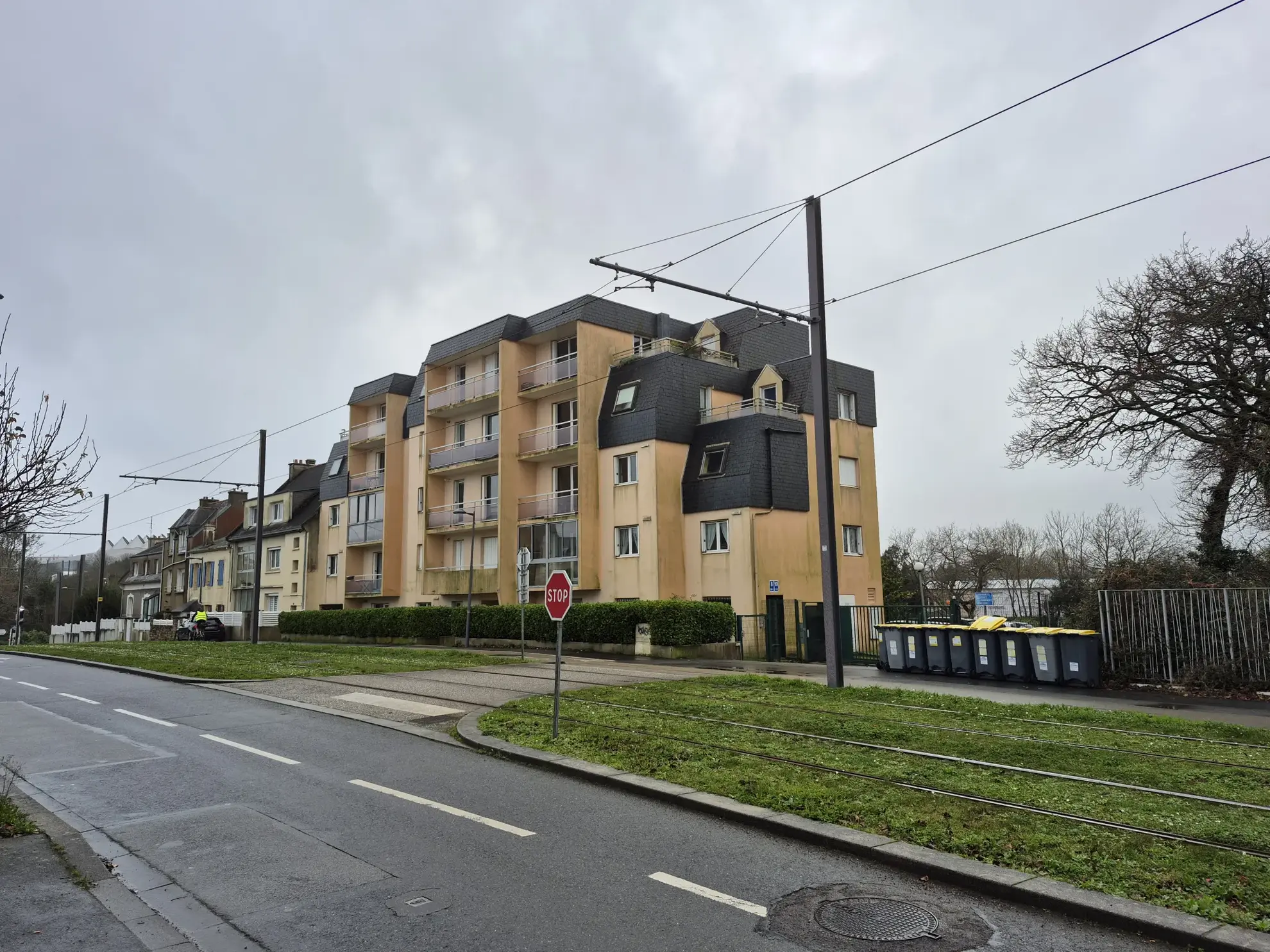 T3 lumineux à vendre à Brest avec balcon et parking privatif 