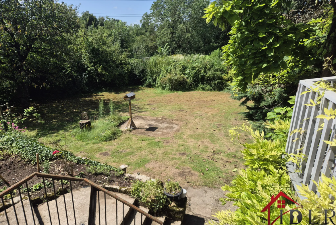 Maison de 180m2 à vendre à Saint-Dizier avec jardin 