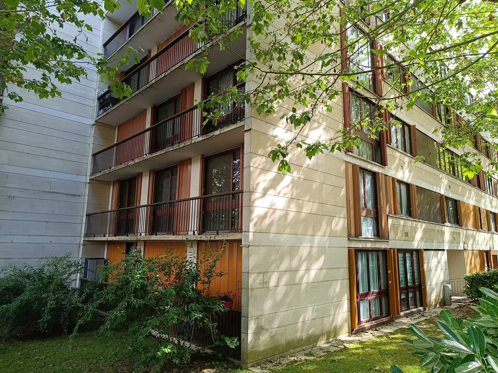 Appartement 5 pièces calme avec balcon à Fontenay-le-Fleury 