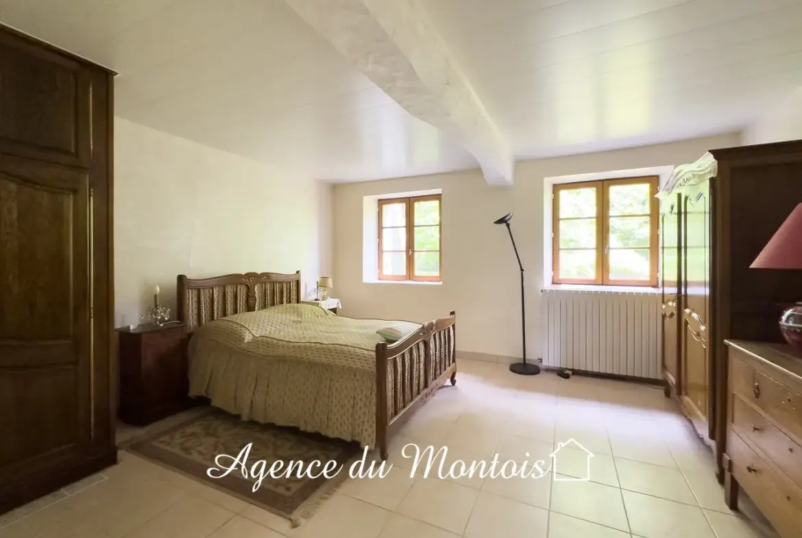 Fermette à vendre à Longueville, 4 chambres et 1713 m² de jardin 