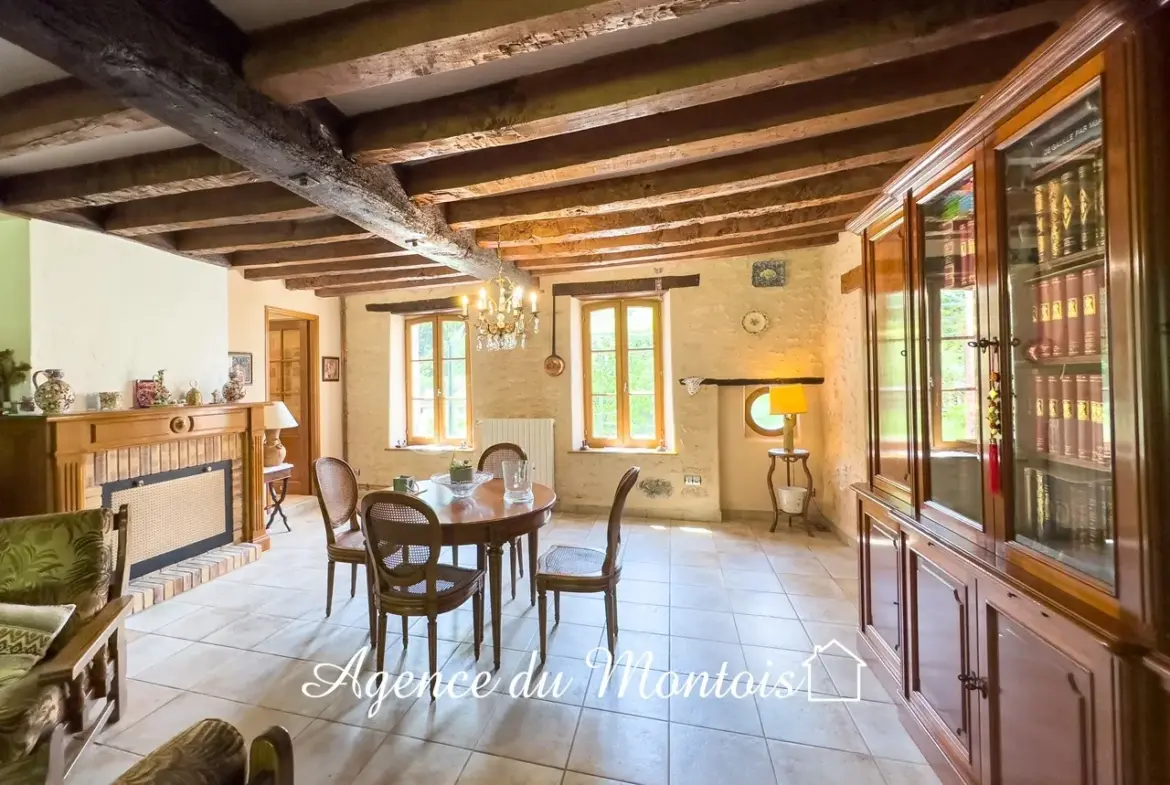 Fermette à vendre à Longueville, 4 chambres et 1713 m² de jardin 