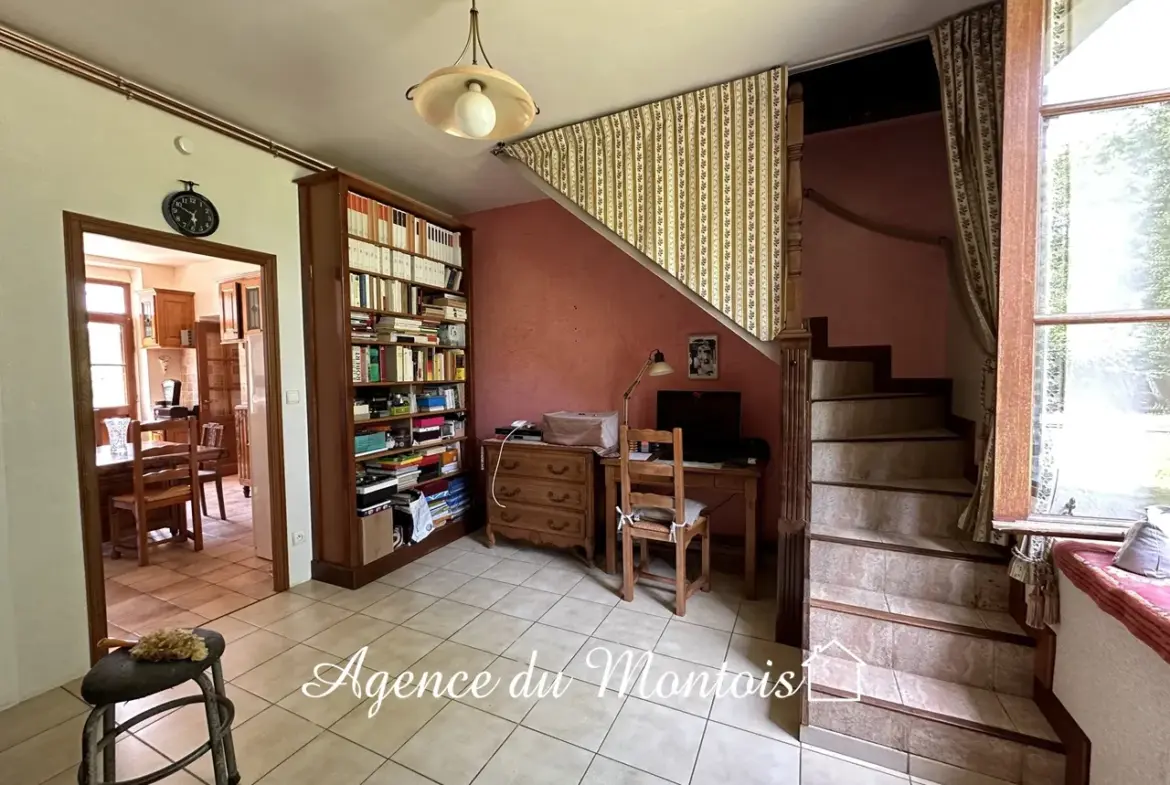 Fermette à vendre à Longueville, 4 chambres et 1713 m² de jardin 