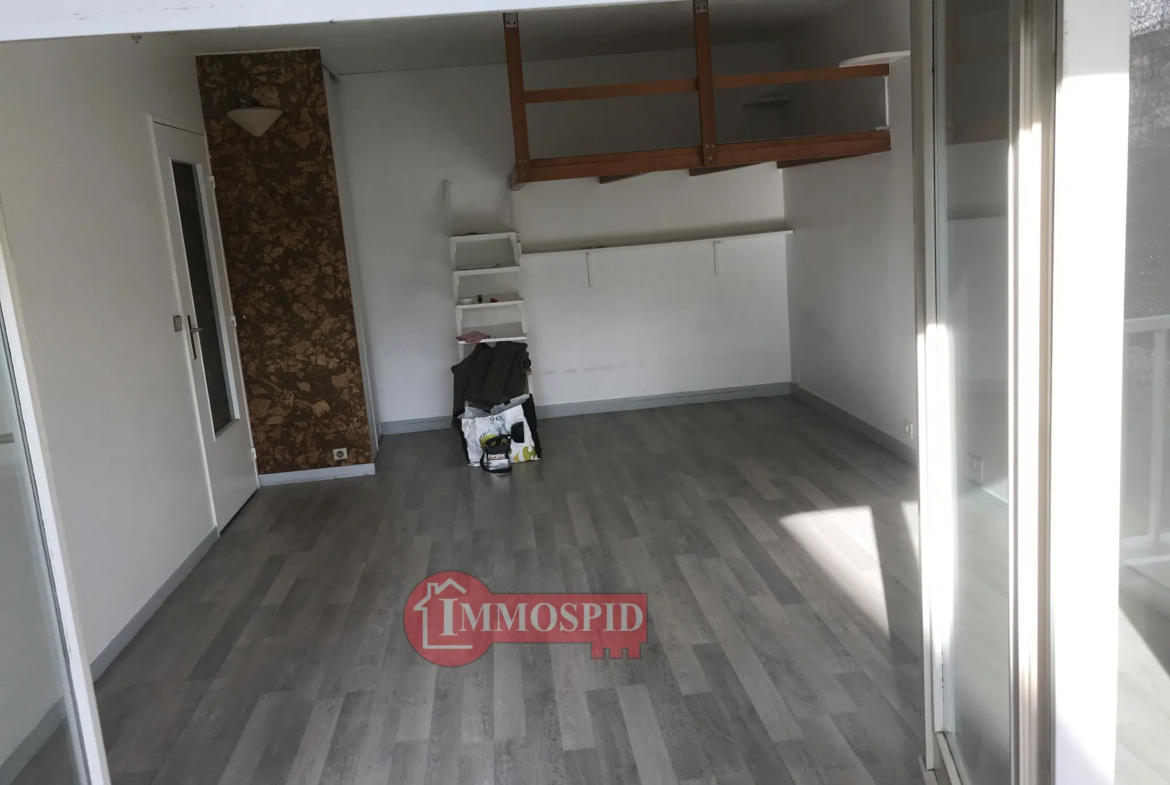 À vendre : Appartement F1 lumineux de 34,29 m2 avec balcon à Livry-Gargan 