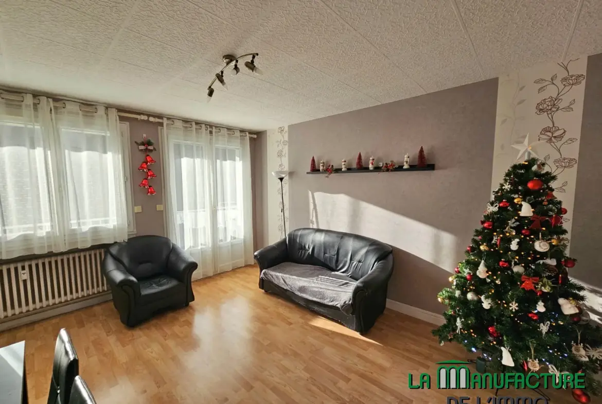 À vendre Appartement F3 traversant à Saint-Étienne avec deux balcons 