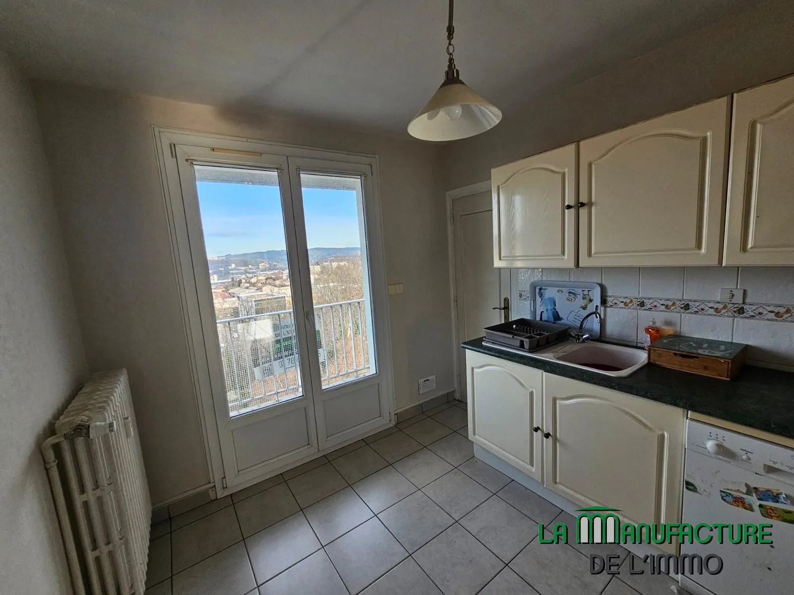 À vendre Appartement F3 traversant à Saint-Étienne avec deux balcons 