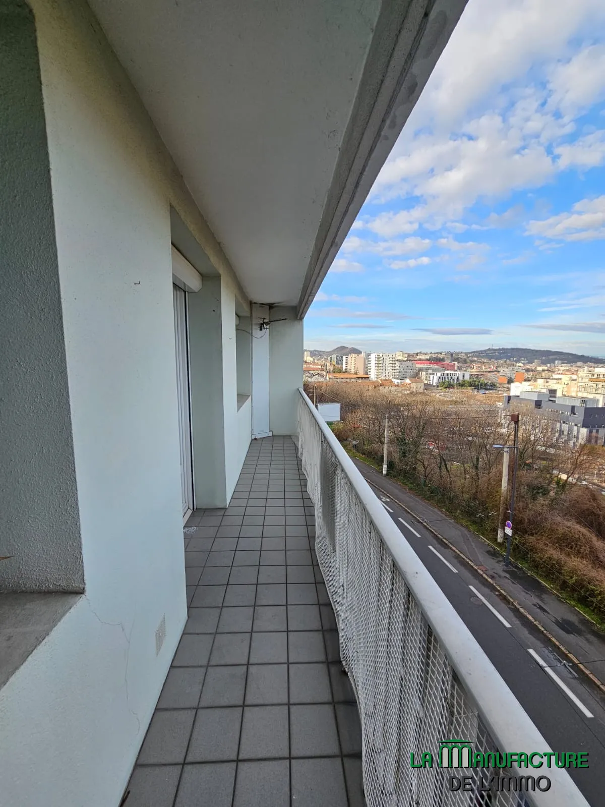 À vendre Appartement F3 traversant à Saint-Étienne avec deux balcons 