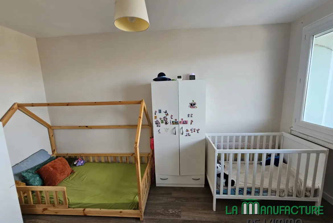 À vendre Appartement F3 traversant à Saint-Étienne avec deux balcons 