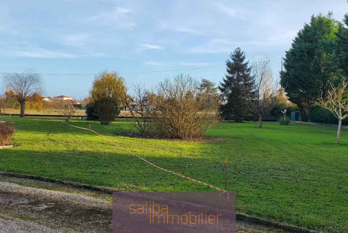 Terrain à bâtir de 1600 m² à Gaillac 