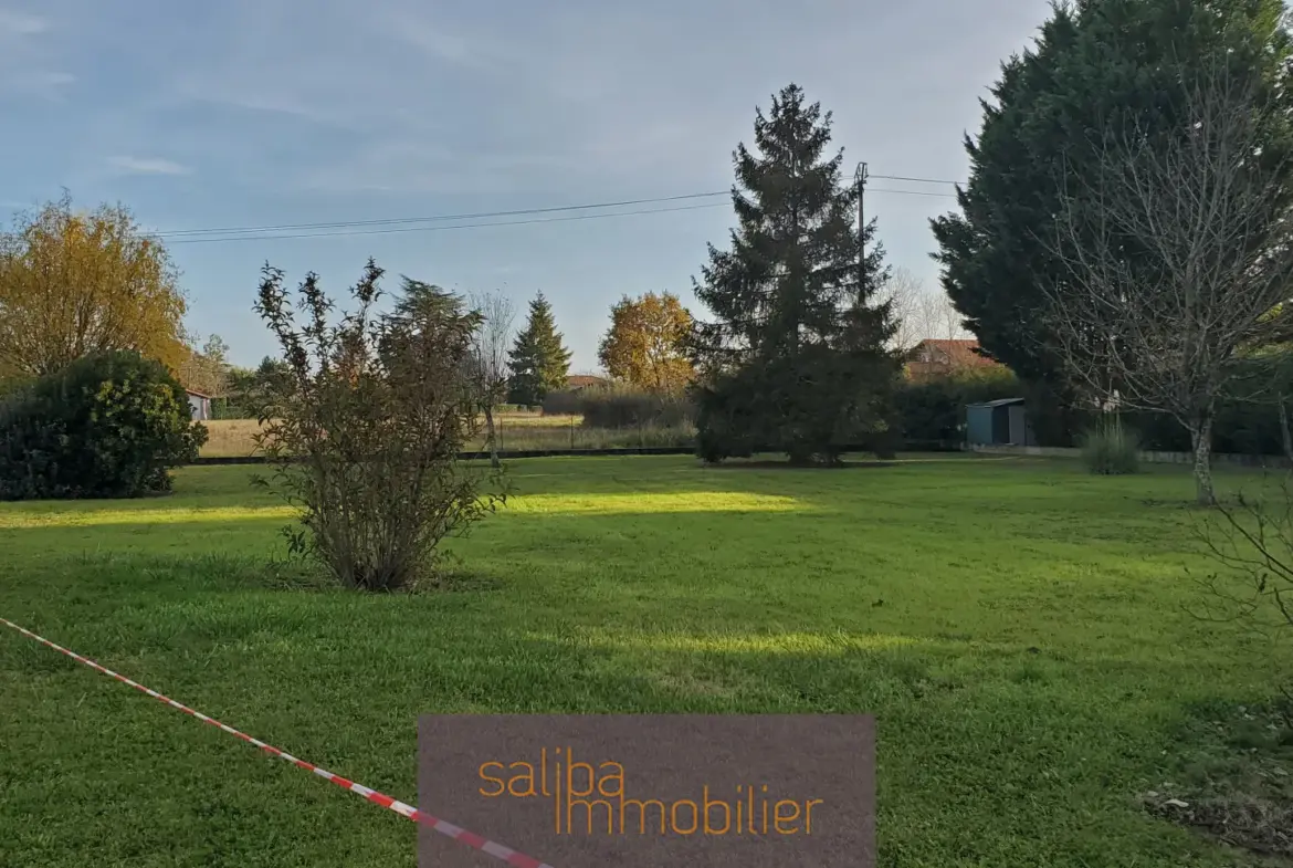 Terrain à bâtir de 1600 m² à Gaillac 