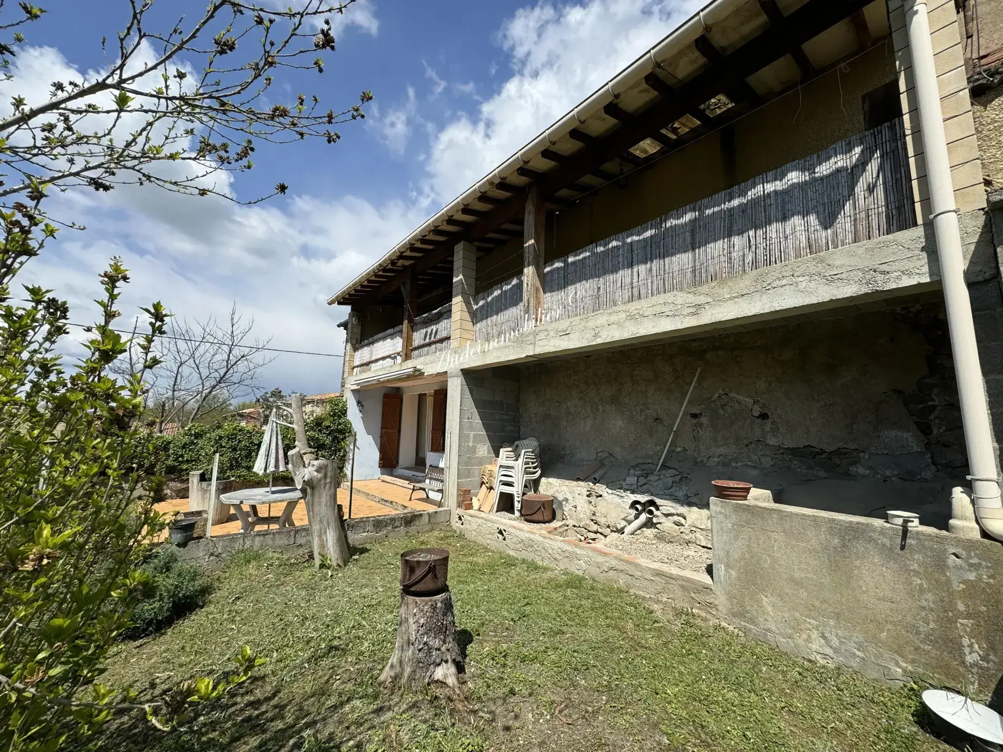 Maison de village avec jardin et étable à Mirepoix 