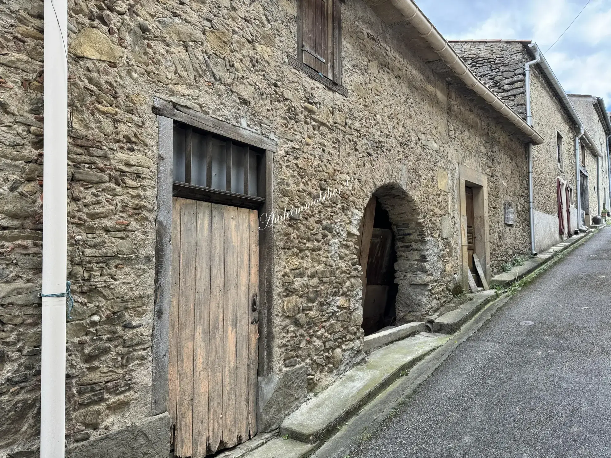 Maison de village avec jardin et étable à Mirepoix 