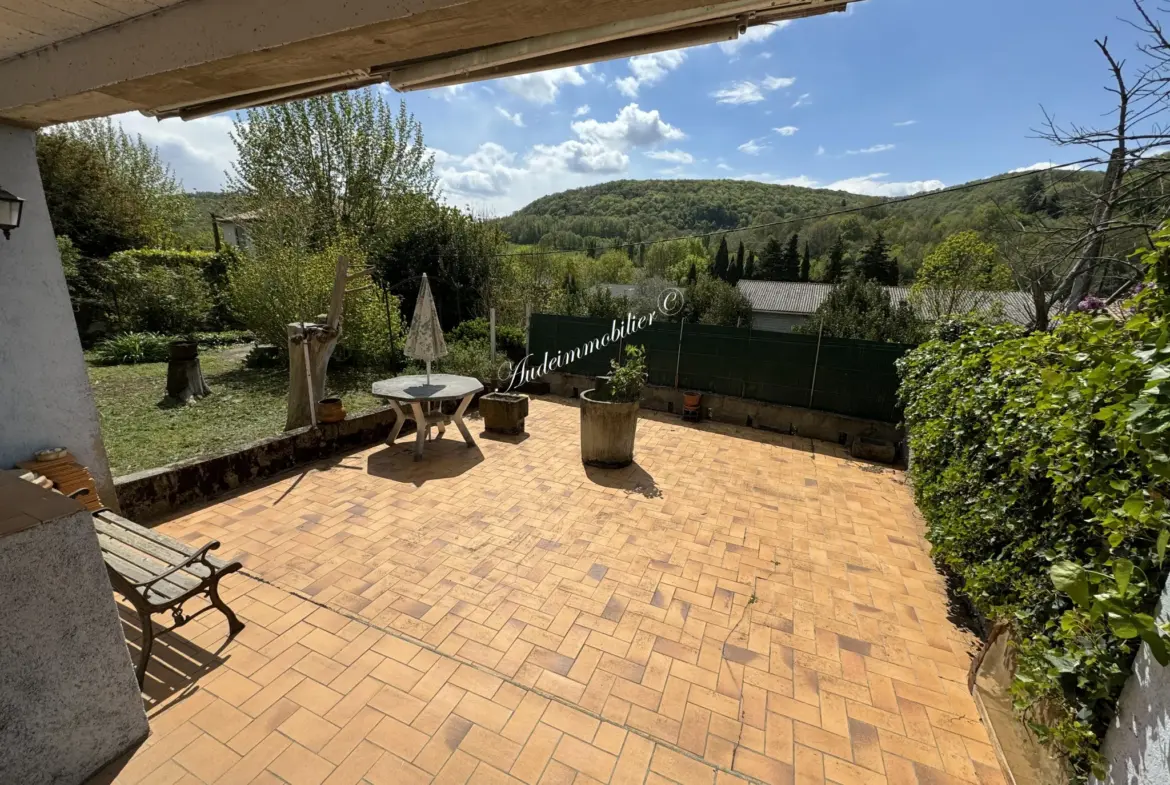 Maison de village avec jardin et étable à Mirepoix 