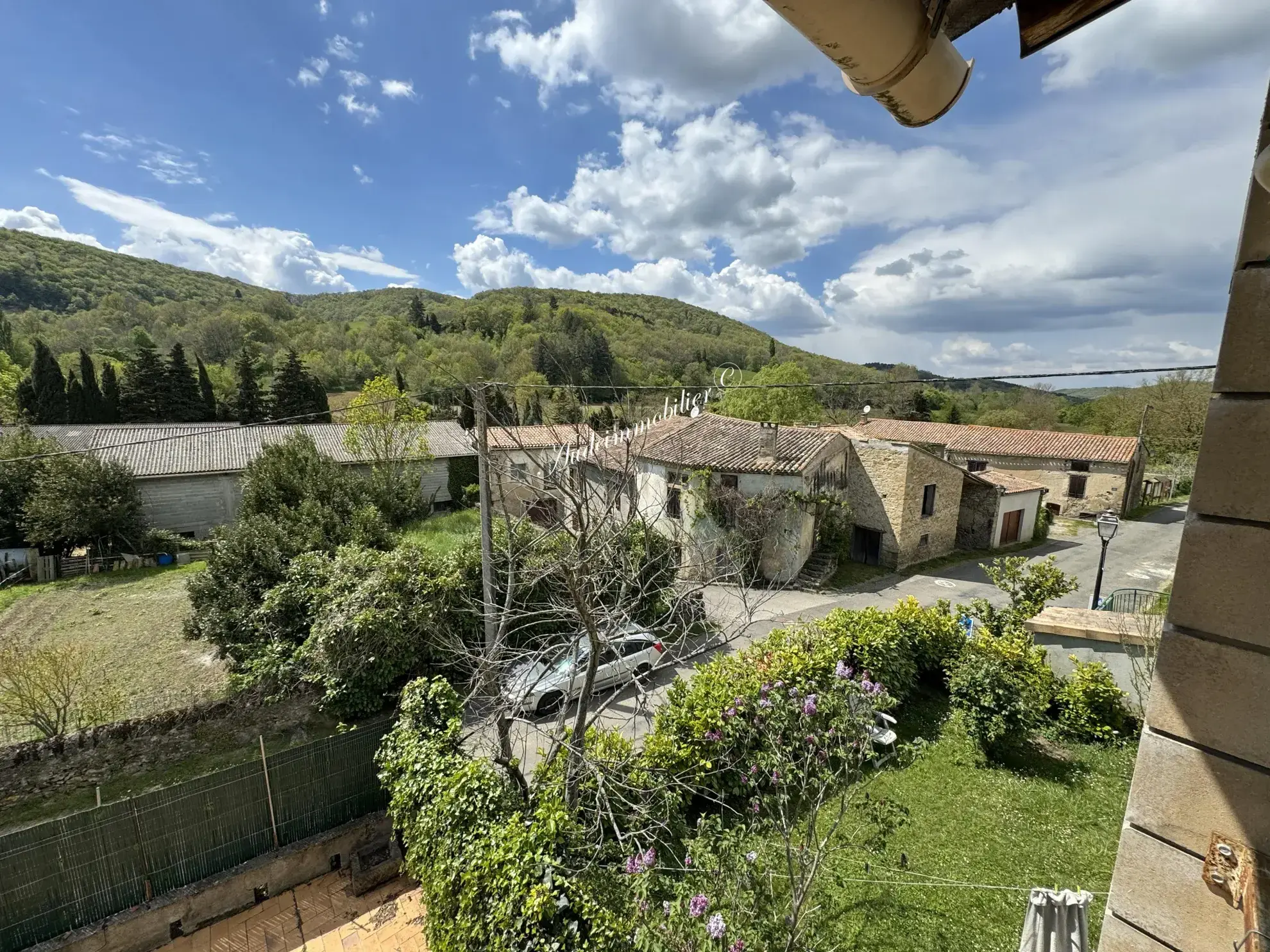 Maison de village avec jardin et étable à Mirepoix 