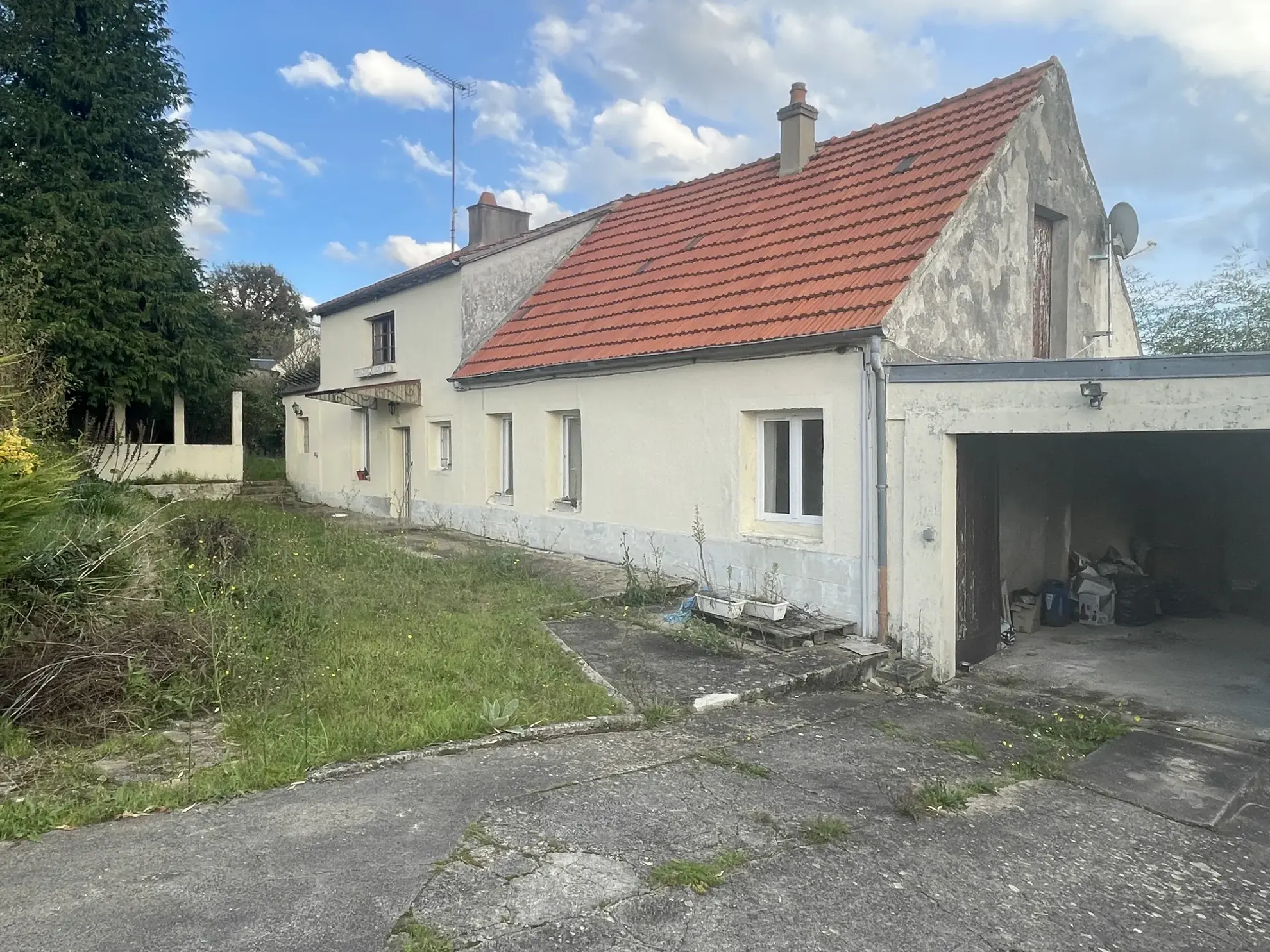 Maison indépendante à Nolay, proche de Prémery à vendre 