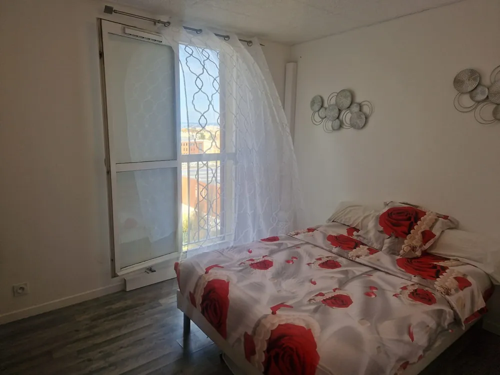 À vendre : Appartement T3 avec terrasse fermée à Marignane 