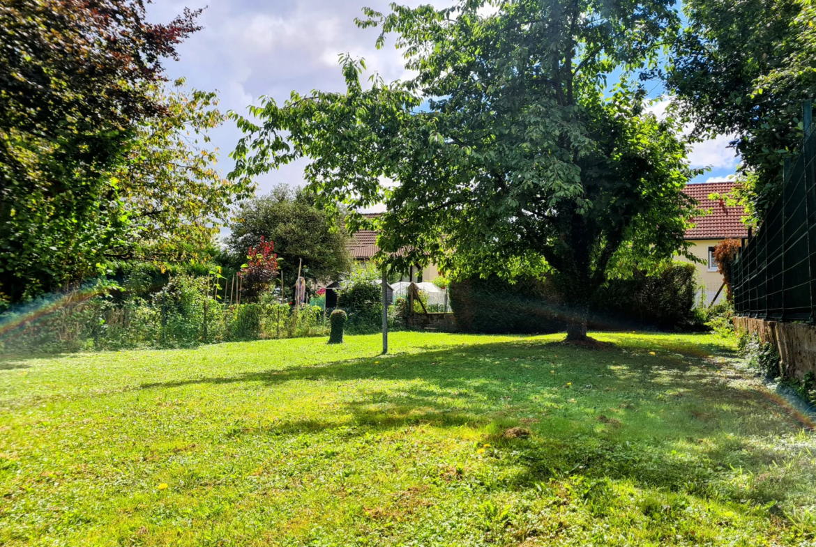 Maison indépendante à Nevers, 4 pièces avec jardin 