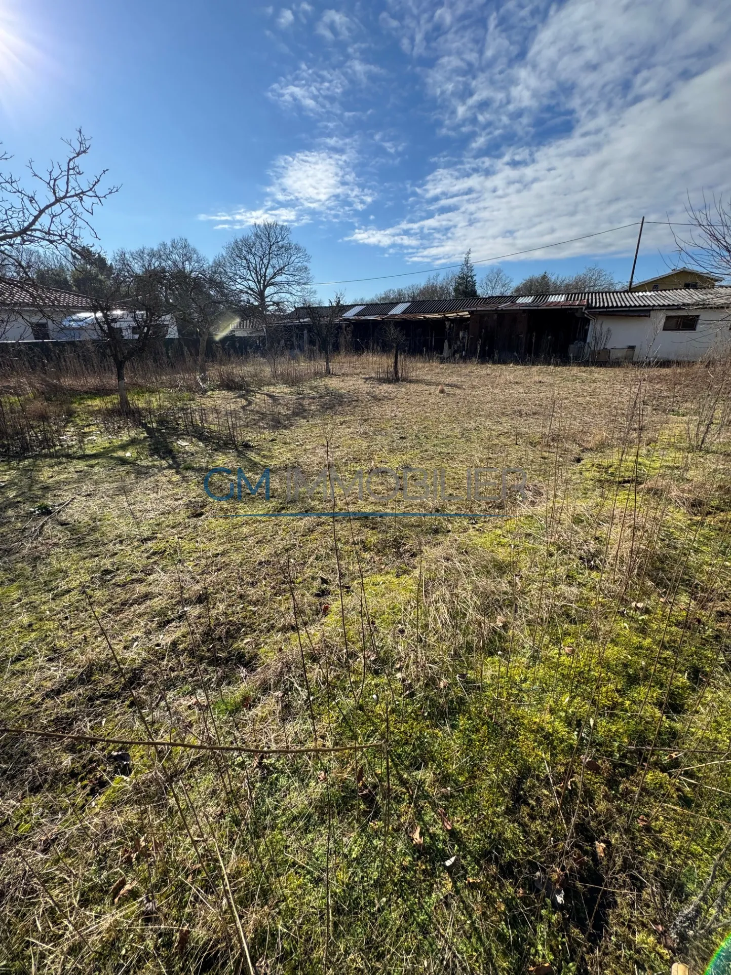 Terrain constructible à Saint Paul les Dax de 1040 m² - Vente 