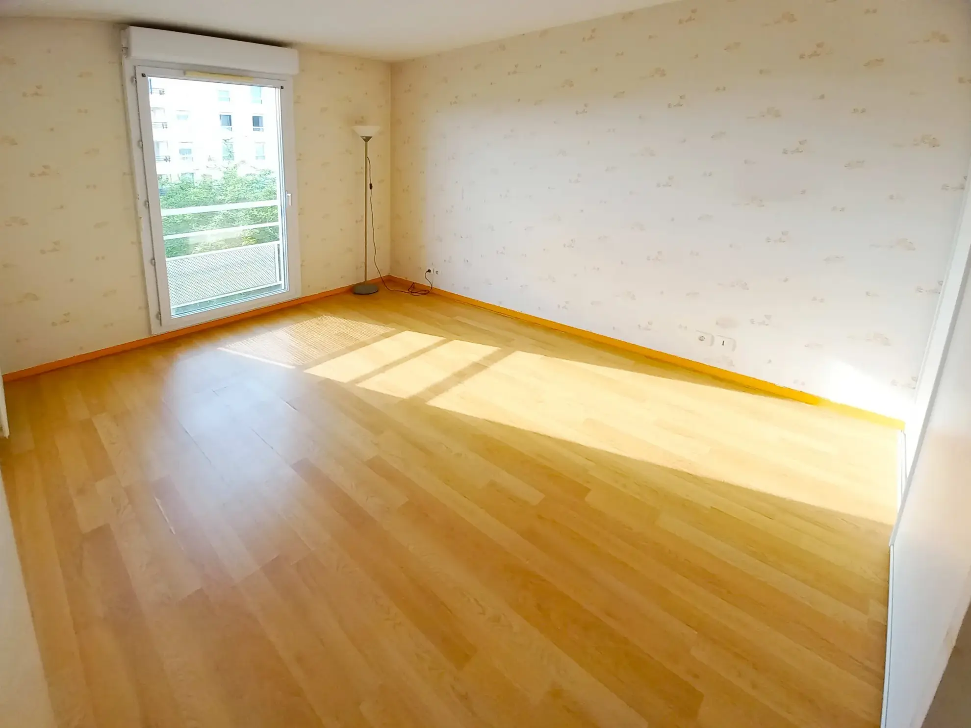 À vendre : Appartement F3 à Créteil, proche métro Pointe du Lac 