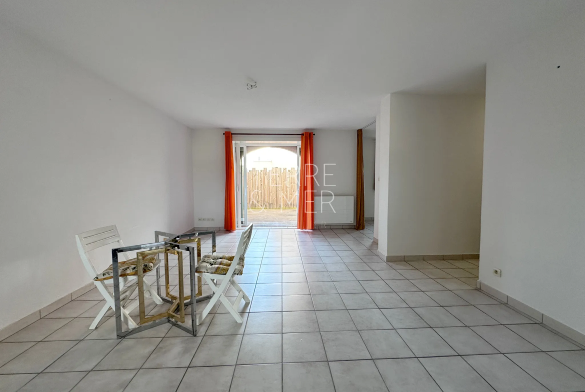 Villa en 2 faces à vendre à Alénya - 89 m² avec jardin et garage 