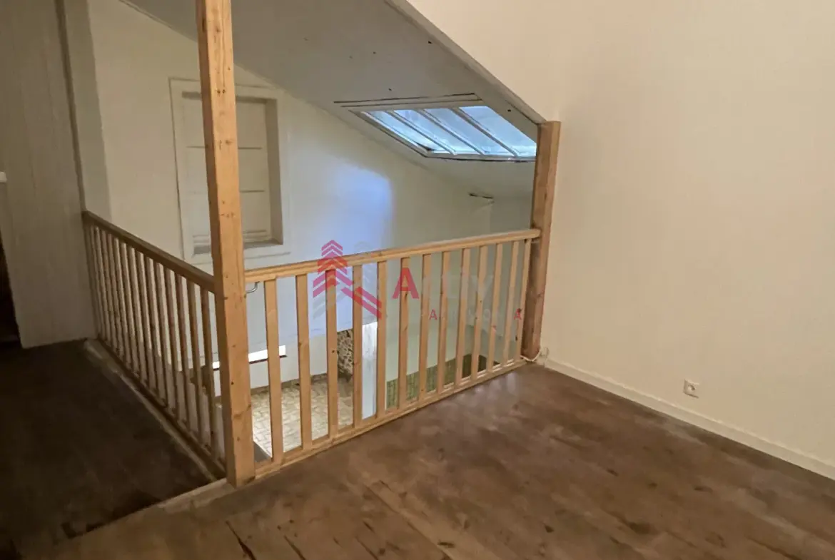 Immeuble T10 de 223 m² à vendre à Corseul pour investissement locatif 