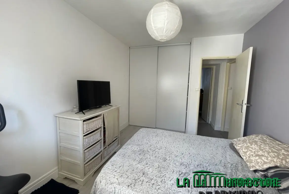 Appartement F3 avec balcon et cave à Saint-Étienne 