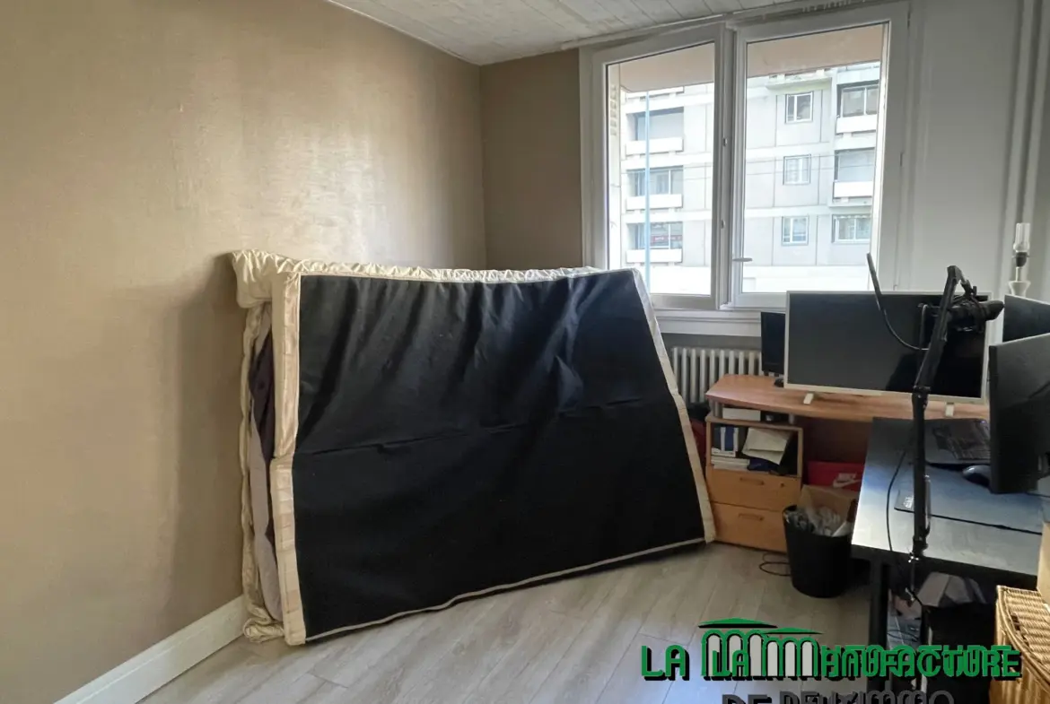 Appartement F3 avec balcon et cave à Saint-Étienne 