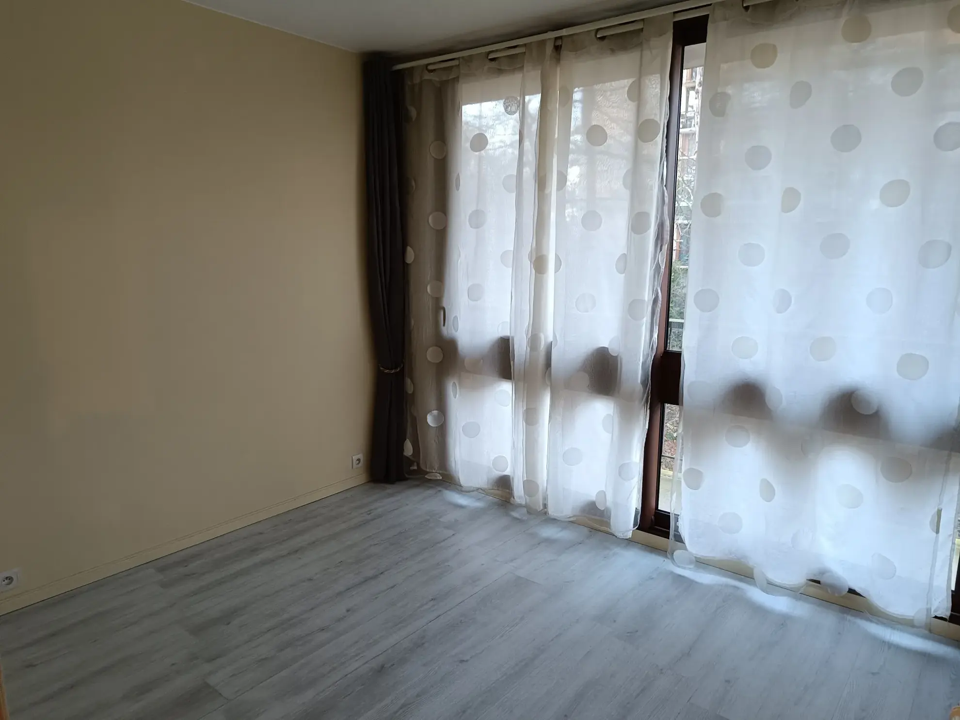 À vendre : Appartement 5 pièces à Fontenay-le-Fleury avec balcon et parking 