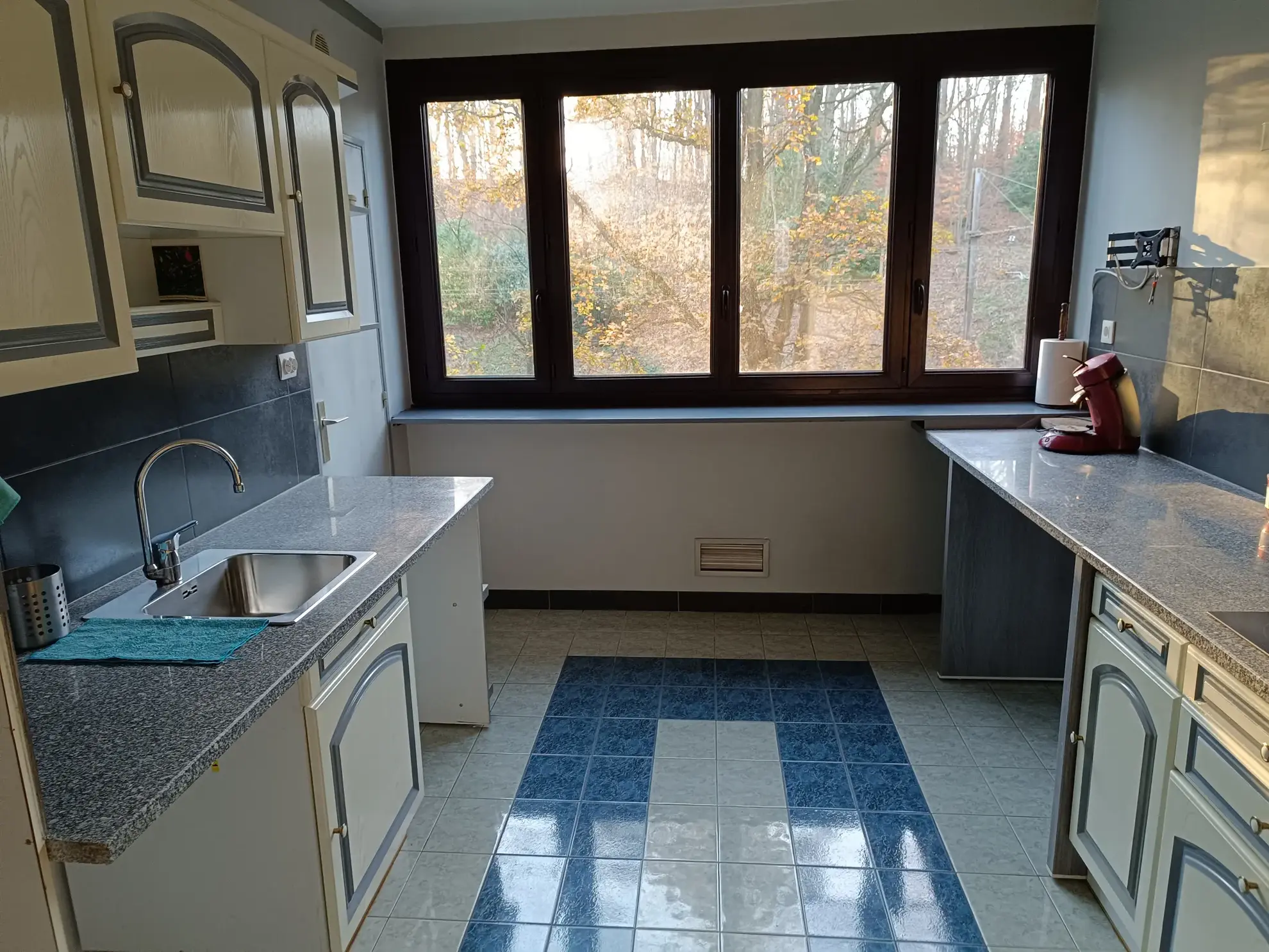 À vendre : Appartement 5 pièces à Fontenay-le-Fleury avec balcon et parking 