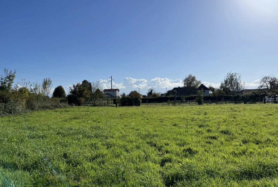 Terrain constructible à Bordères-Sur-L'Échez à vendre 