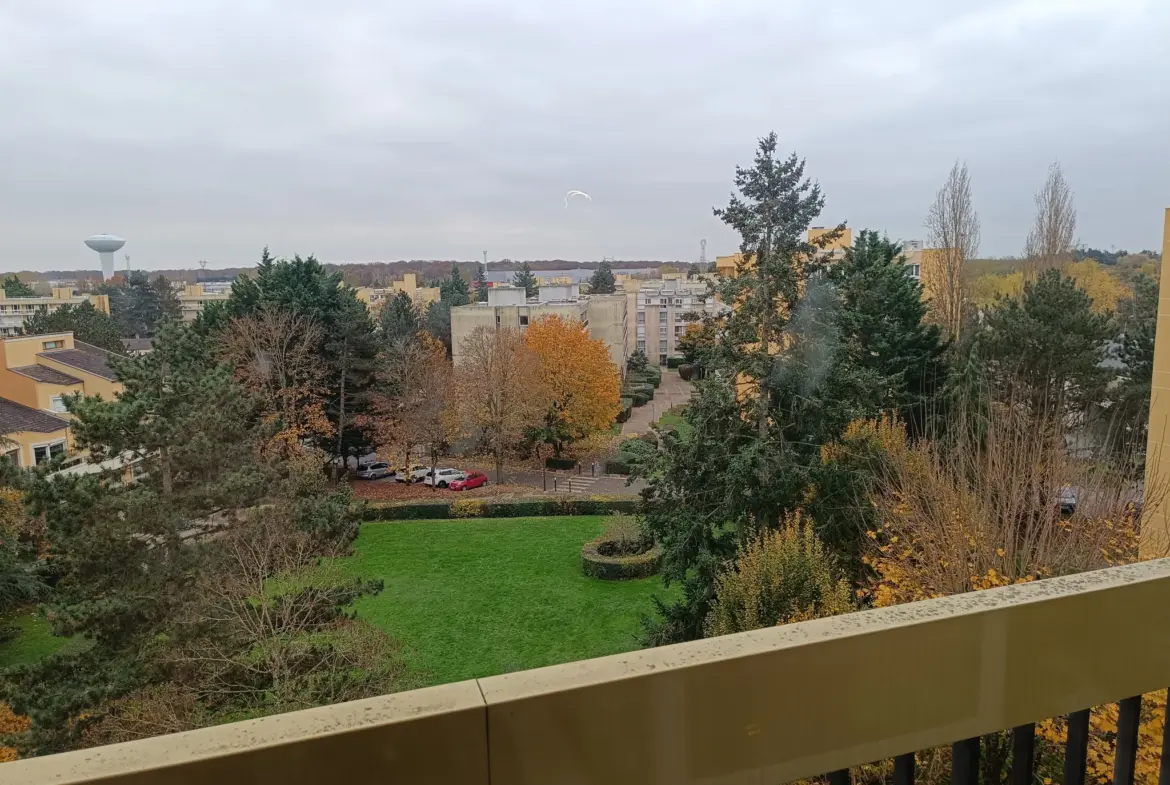 Bel appartement vue dégagée dernier étage de 84 m² à Elancourt 