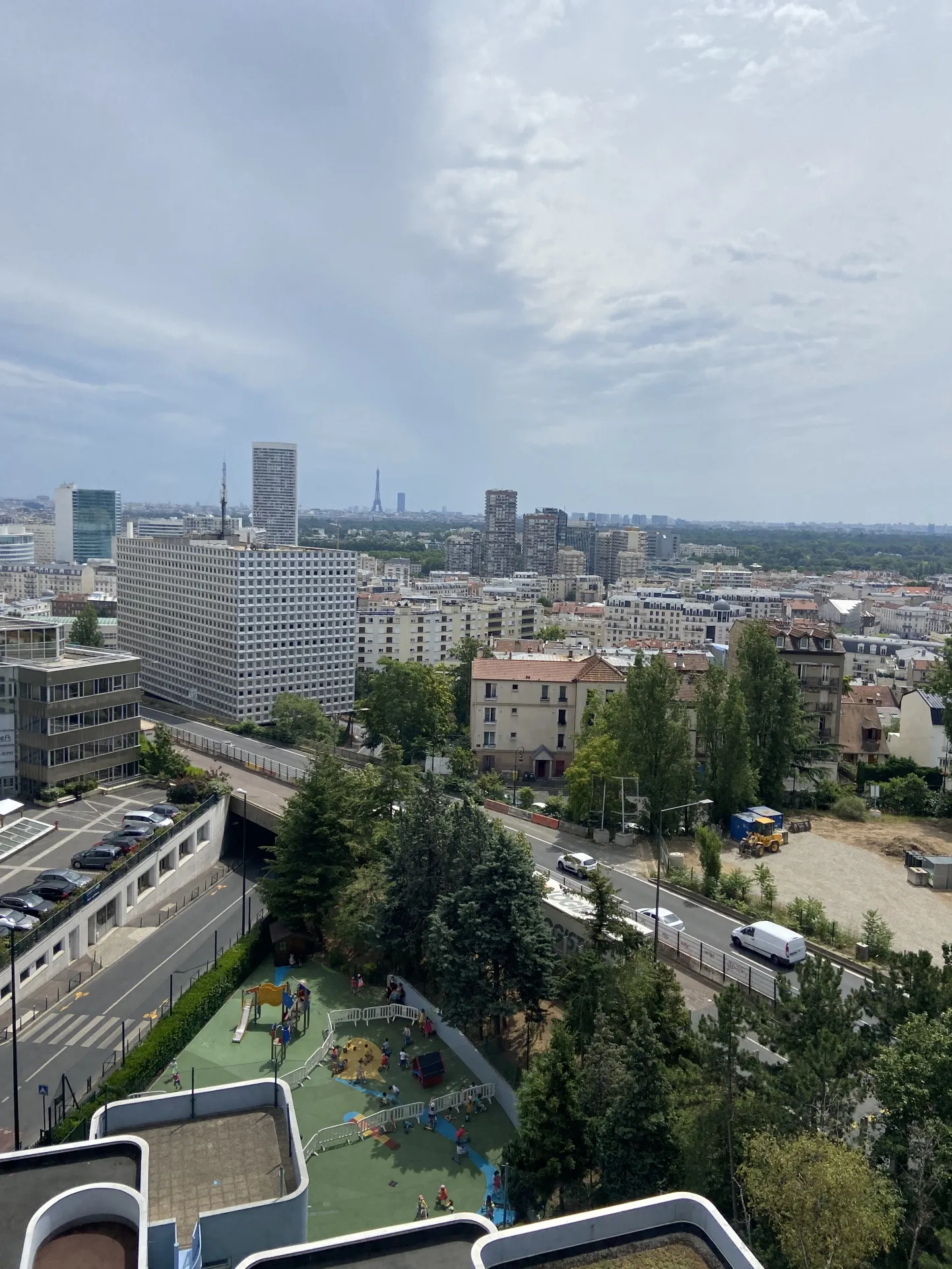 Studio à vendre à Puteaux avec vue sur Paris - 225 000€ 