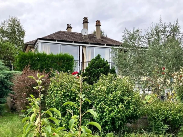 Pavillon à vendre à Luche Pringe avec jardin paysagé