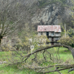 Bâtisse en pierre à rénover près de Saint-Etienne-de-Tinée