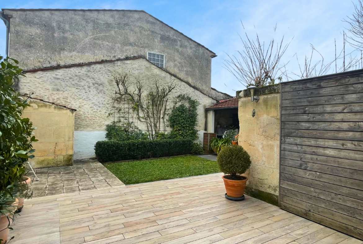 Belle maison de ville à Cognac avec jardin, 3 chambres 