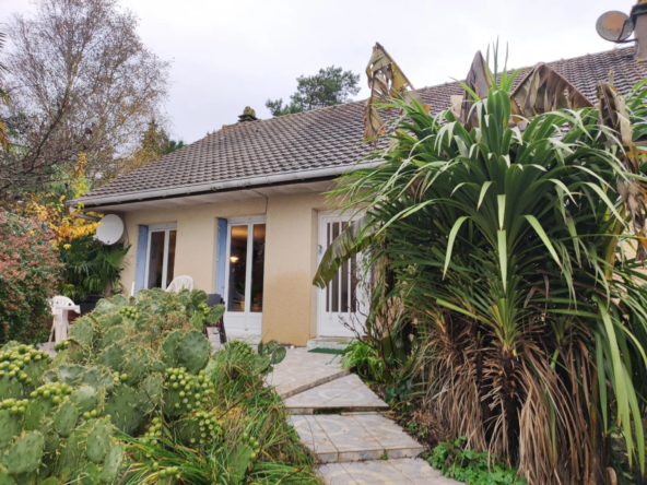 Maison de plain-pied à Dourdan avec jardin spacieux