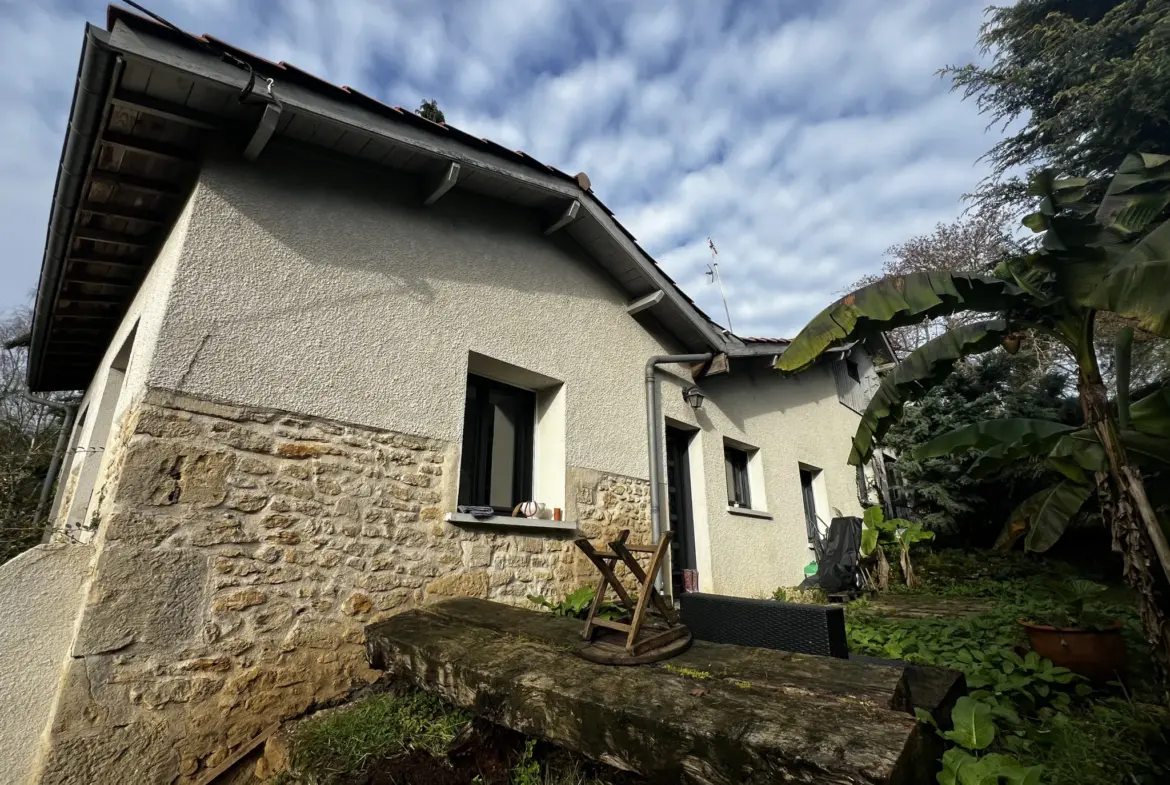 Maison en pierre avec jardin à Léogeats, près de Langon 