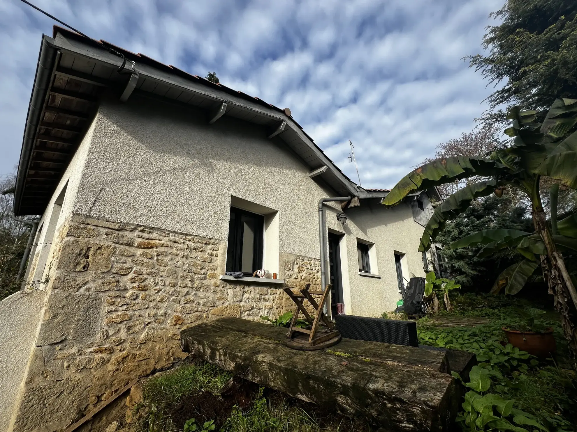 Maison en pierre avec jardin à Léogeats, près de Langon 