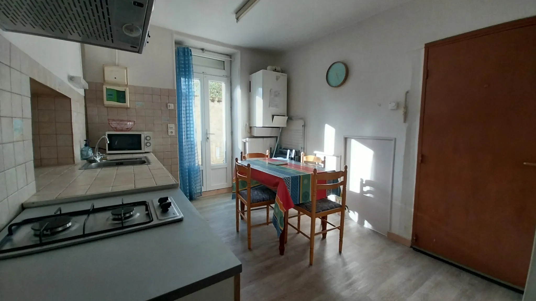 Studio rénové à vendre à Périgueux avec terrasse privative 