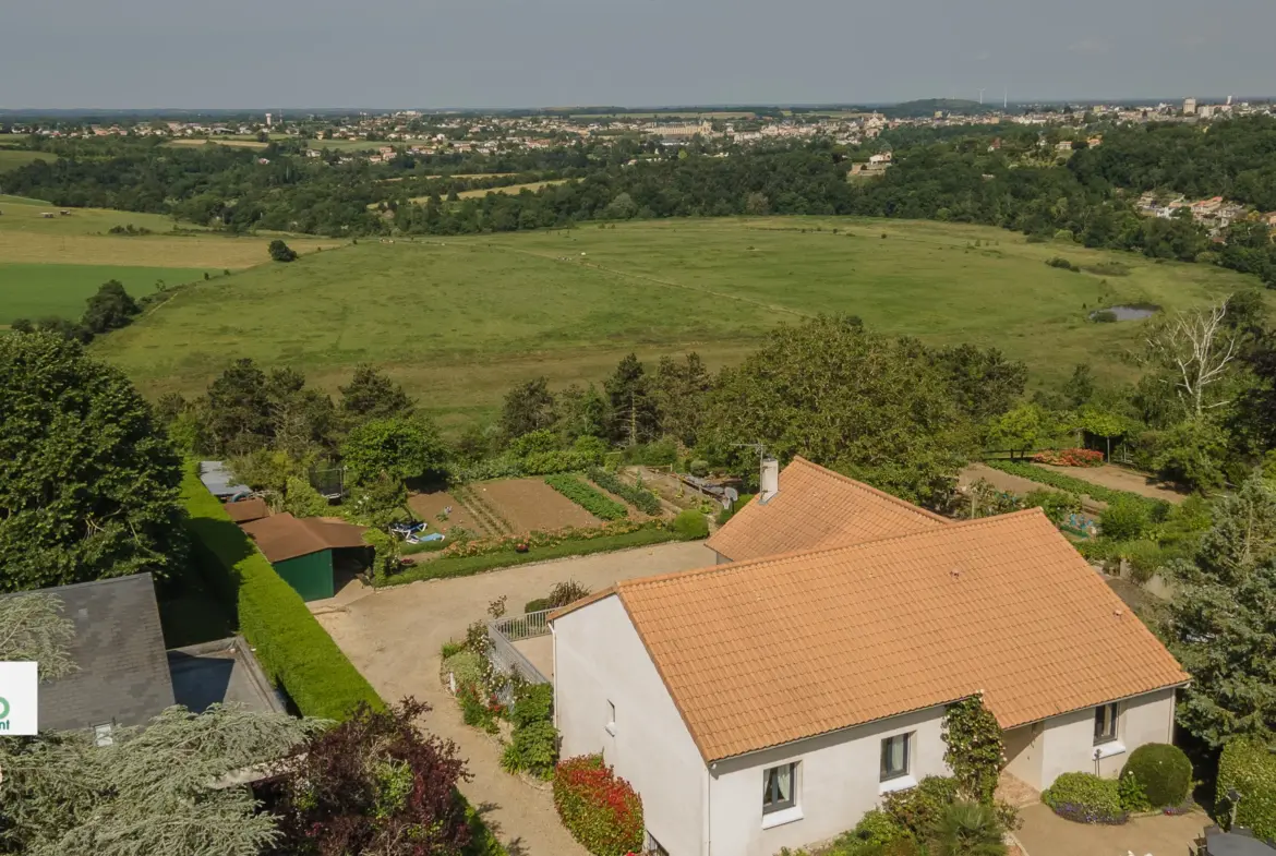 Maison de 134 m² avec terrain à Thouars 