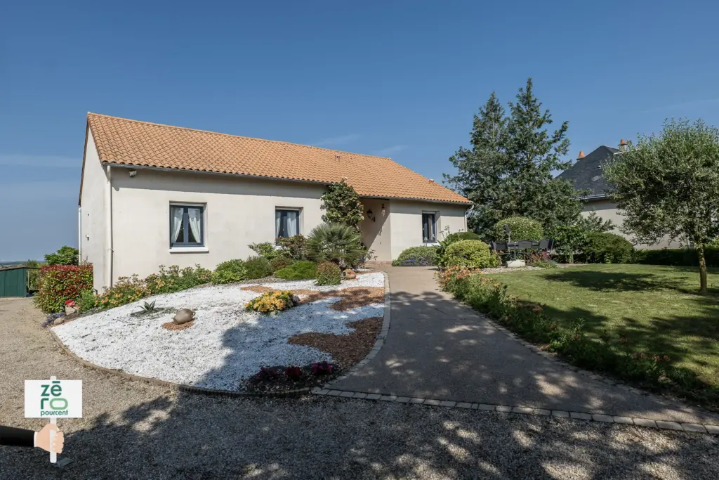 Maison de 134 m² avec terrain à Thouars