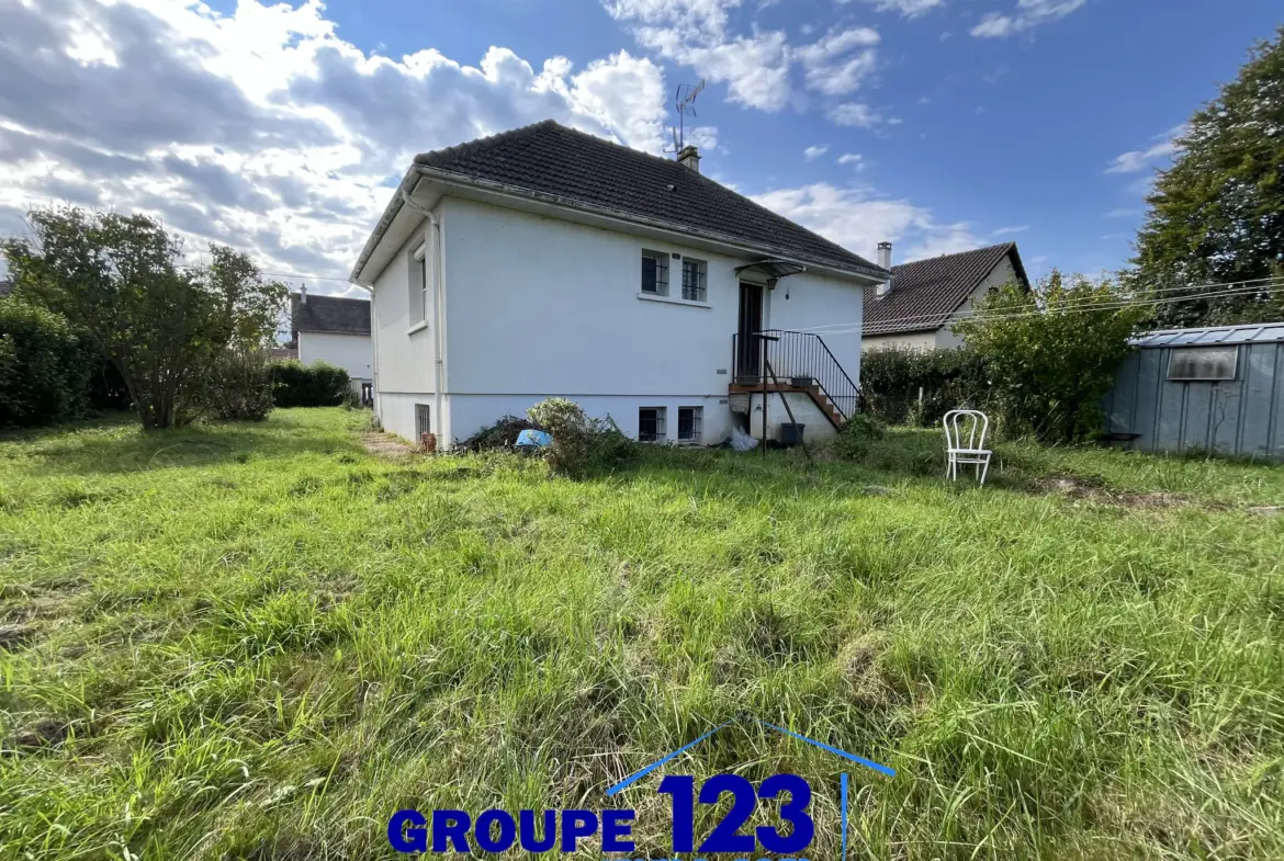 Pavillon des années 60 à vendre à Pontigny - 128 900 € 