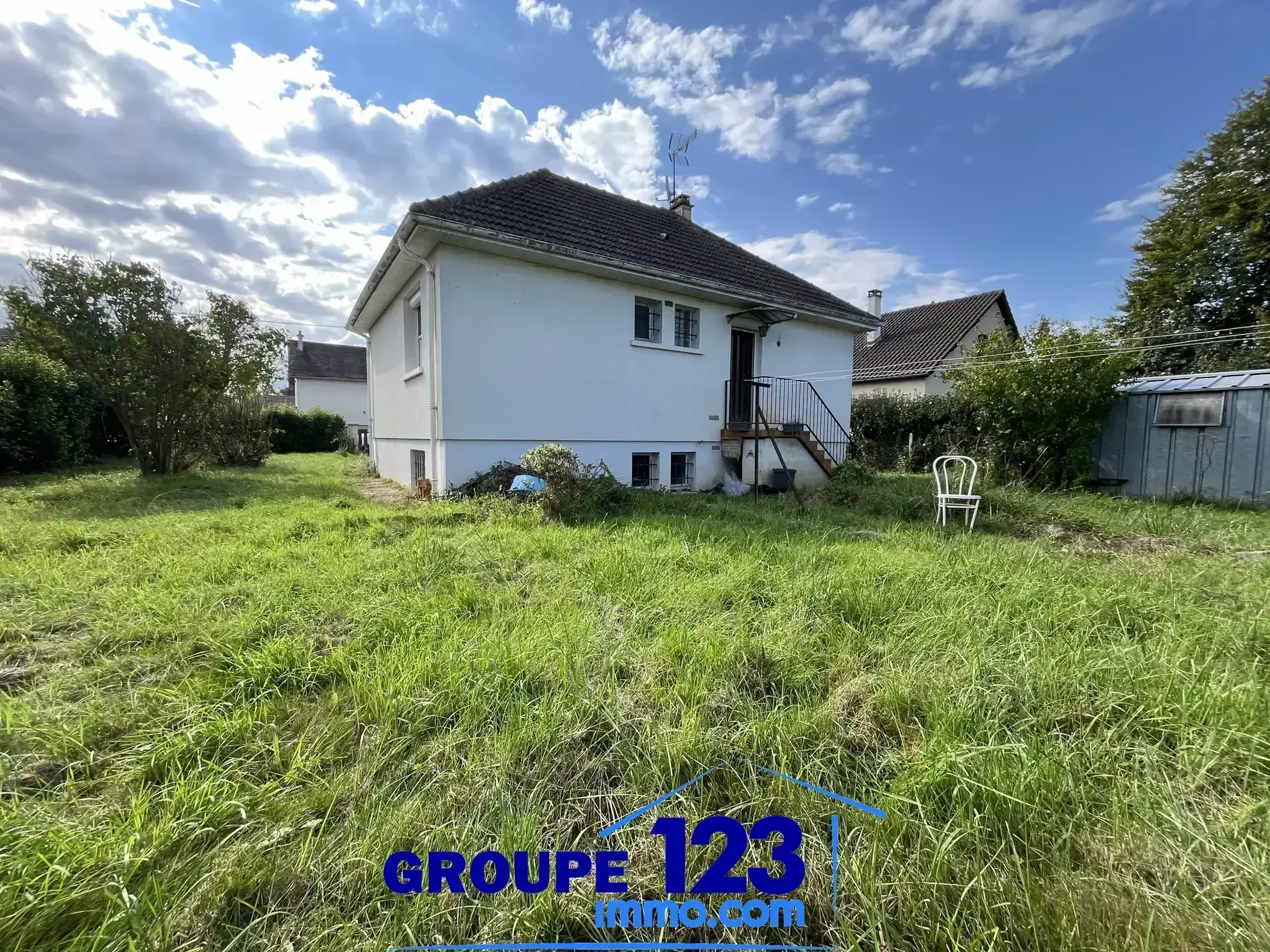 Pavillon des années 60 à vendre à Pontigny - 128 900 € 