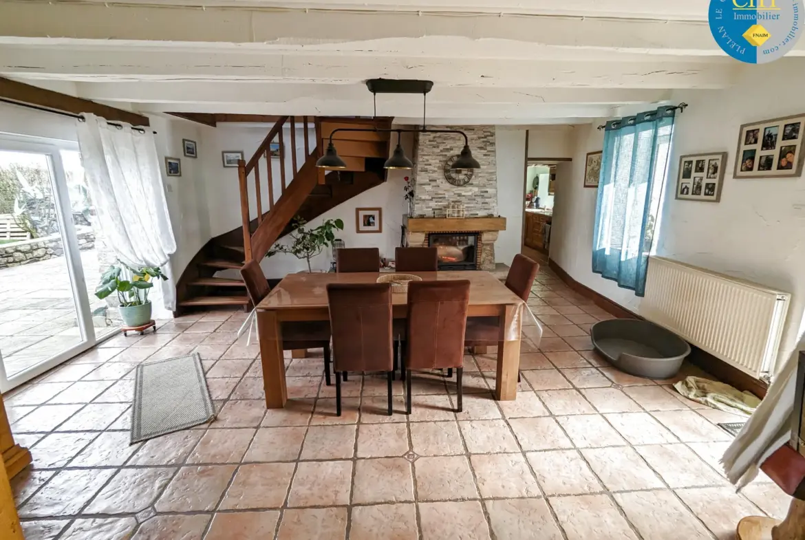 À vendre : Belle longère 166 m² à Paimpont (35) 