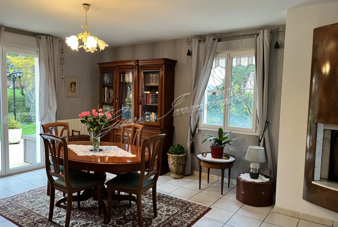 Pavillon spacieux à vendre à Nevers, 180 m2 